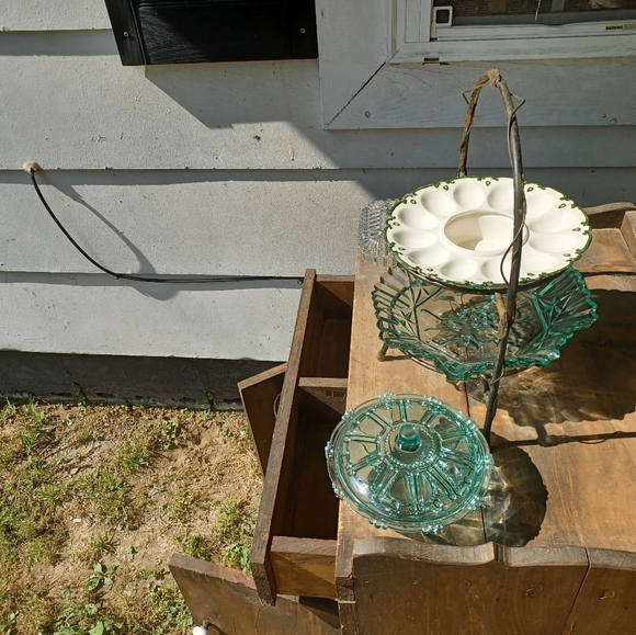 Antique serving bowls an 2 tier server. - Picture 1 of 4